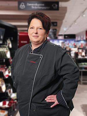 Petz REWE Mitarbeiterin: Simone