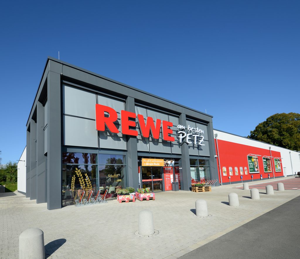 PETZ REWE: Außenansicht